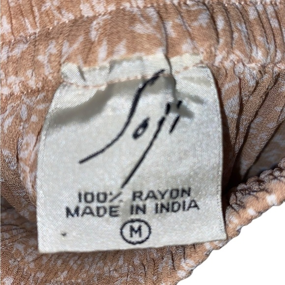 Soji tan and cream ditsy floral crinkle sheer pants - Picture 4 of 7